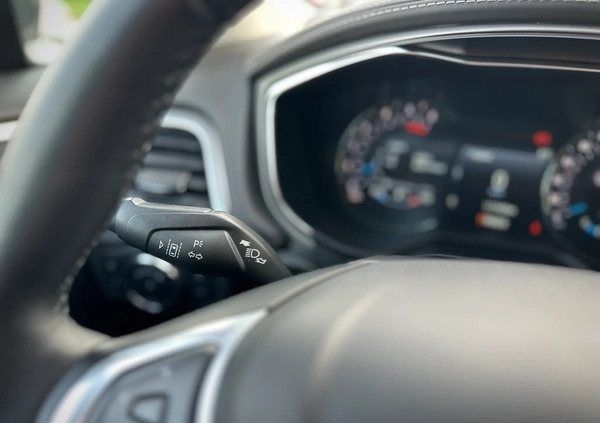 Ford Mondeo cena 109700 przebieg: 117000, rok produkcji 2020 z Brok małe 781